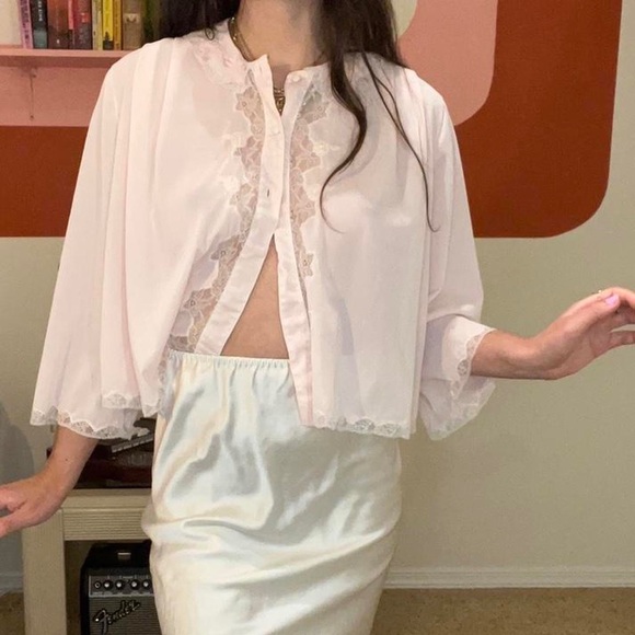 1950s bed jacket 🎀 - Picture 2 of 2